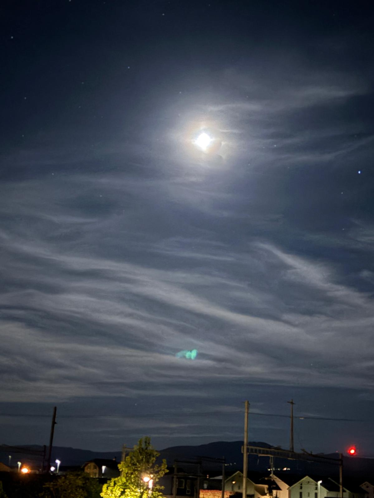 Lune Nuages Effet